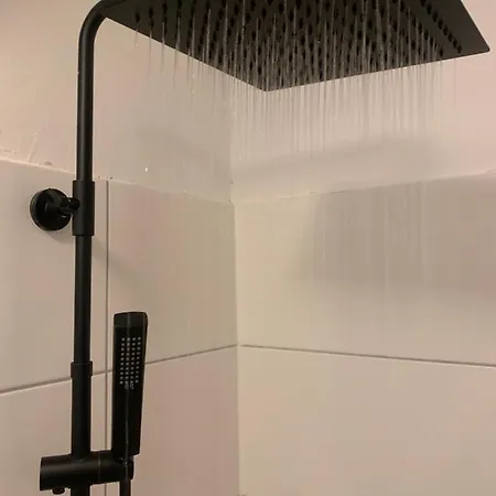 Monteur- & In Altstadt - Zentrum - Neu Saniert