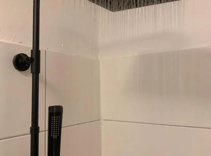 Monteur- & In Altstadt - Zentrum - Neu Saniert